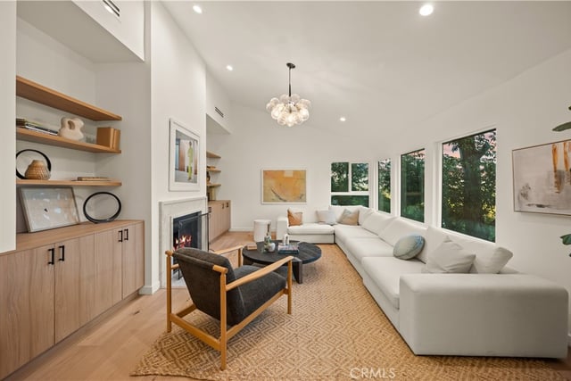 3947 Sumac Drive, Sherman Oaks, CA 91403 — photo 5 of 23