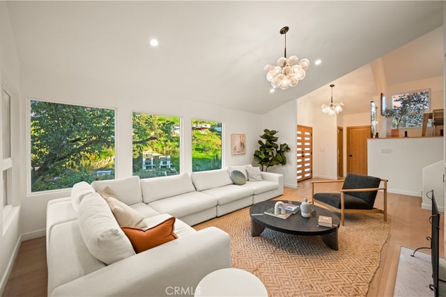 3947 Sumac Drive, Sherman Oaks, CA 91403 — photo 6 of 23