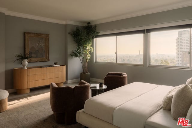 10450 Wilshire Boulevard 12C, Los Angeles, CA 90024 — photo 14 of 32