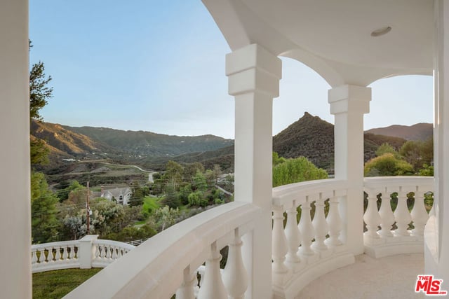 25665 Mulholland Highway, Calabasas, CA 91302 — photo 28 of 39