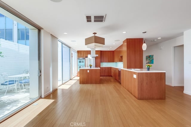 2999 E Ocean Boulevard 120, Long Beach, CA 90803 — photo 8 of 33