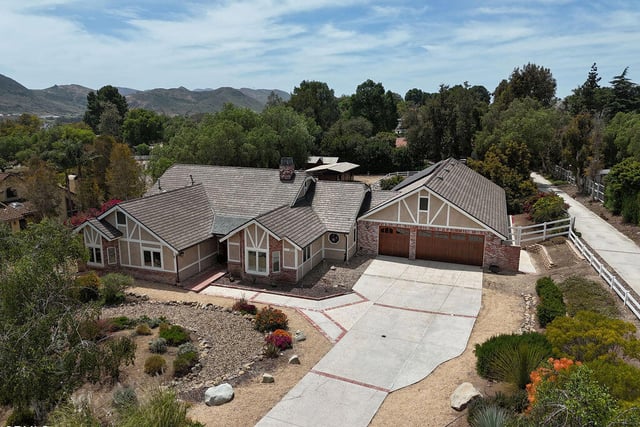 2735 Los Pinos Circle, Camarillo, CA 93012 — photo 2 of 75
