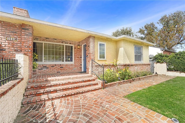 1009 S Rimpau, Los Angeles, CA 90019 — photo 30 of 31