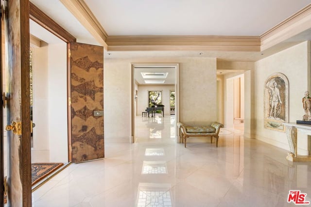 400 St Cloud Road, Los Angeles, CA 90077 — photo 13 of 27