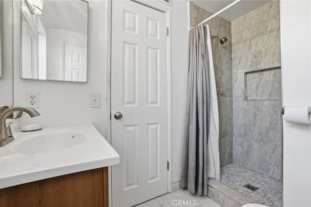 18927 Claycrest, Canyon Country, CA 91351 — photo 24 of 34