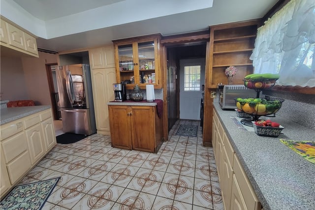 7015 N Atlantic Place, Long Beach, CA 90805 — photo 10 of 74