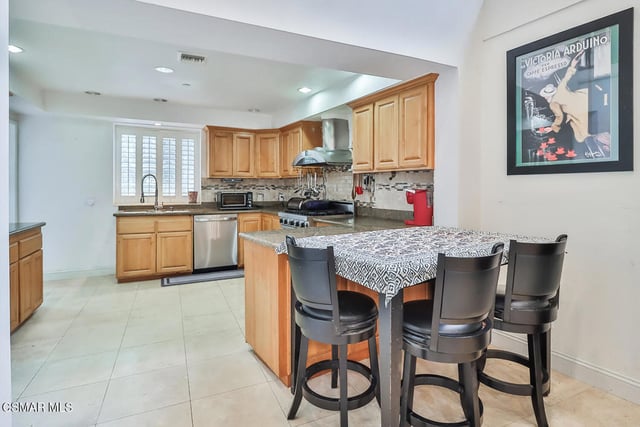 4120 Carrizal Road, Woodland Hills, CA 91364 — photo 18 of 40