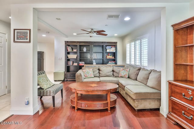 4120 Carrizal Road, Woodland Hills, CA 91364 — photo 8 of 40