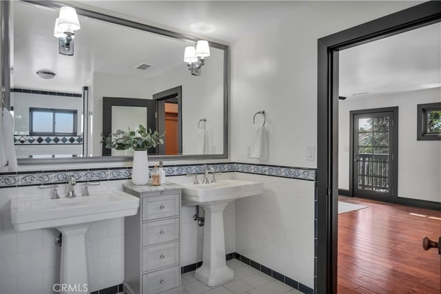 526 W 40th, San Pedro, CA 90731 — photo 38 of 74