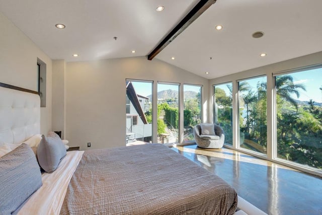 6920 Treasure Trail, Los Angeles, CA 90068 — photo 3 of 8