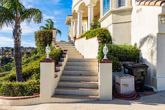 7449 Studio Road, Canoga Park, CA 91304 — photo 3 of 67
