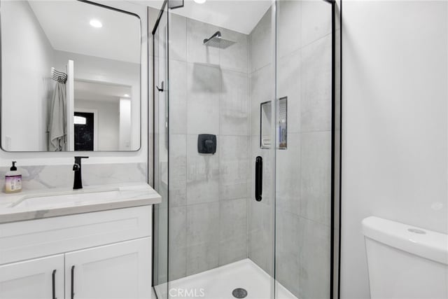 16052 16050 Bahama Street, North Hills, CA 91343 — photo 19 of 25