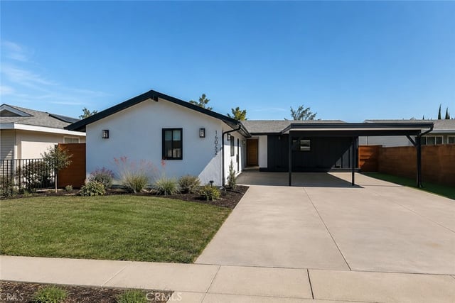16052 16050 Bahama Street, North Hills, CA 91343 — photo 2 of 25