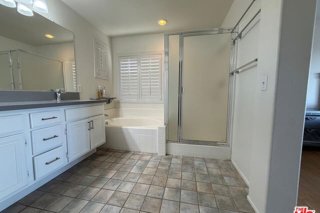 719 W Avenue Q10, Palmdale, CA 93551 — photo 23 of 33