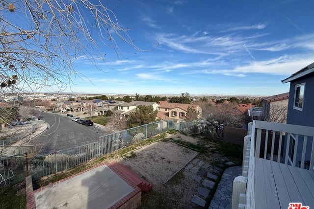 719 W Avenue Q10, Palmdale, CA 93551 — photo 28 of 33