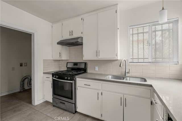 154 E 82nd Place, Los Angeles, CA 90003 — photo 15 of 24
