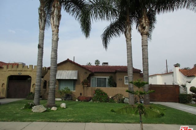 1829 W 84th Place, Los Angeles, CA 90047 — photo 2 of 36
