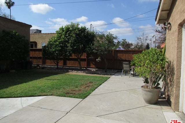 1829 W 84th Place, Los Angeles, CA 90047 — photo 32 of 36