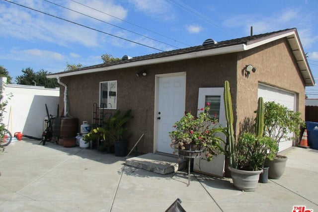 1829 W 84th Place, Los Angeles, CA 90047 — photo 33 of 36