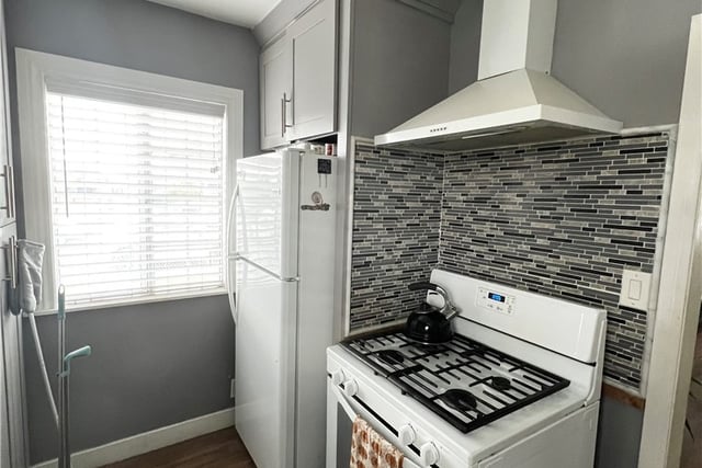 940 W Brazil, Compton, CA 90220 — photo 10 of 11