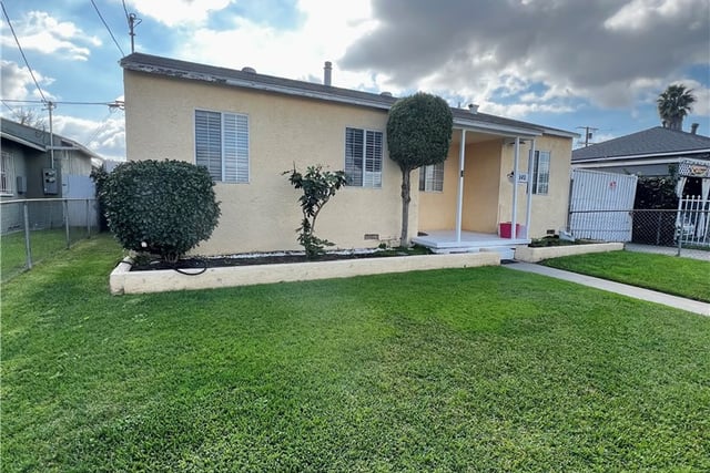 940 W Brazil, Compton, CA 90220 — photo 4 of 11