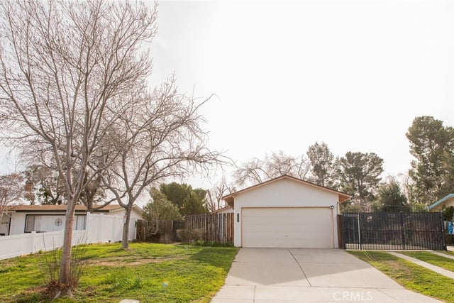 38990 Juniper Tree, Palmdale, CA 93551 — photo 2 of 34