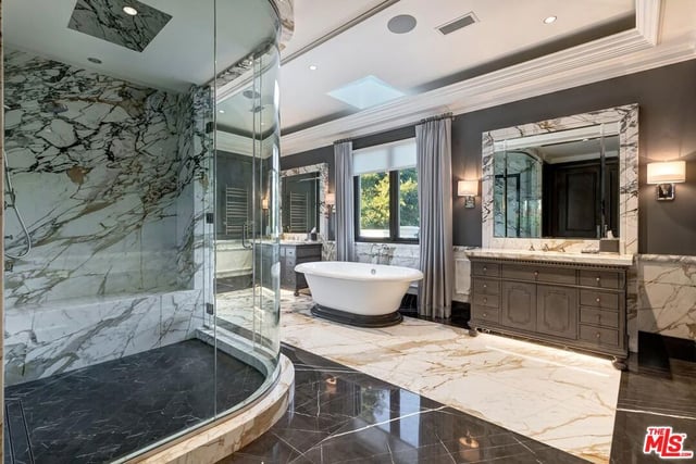 610 N Rodeo Drive, Beverly Hills, CA 90210 — photo 18 of 38