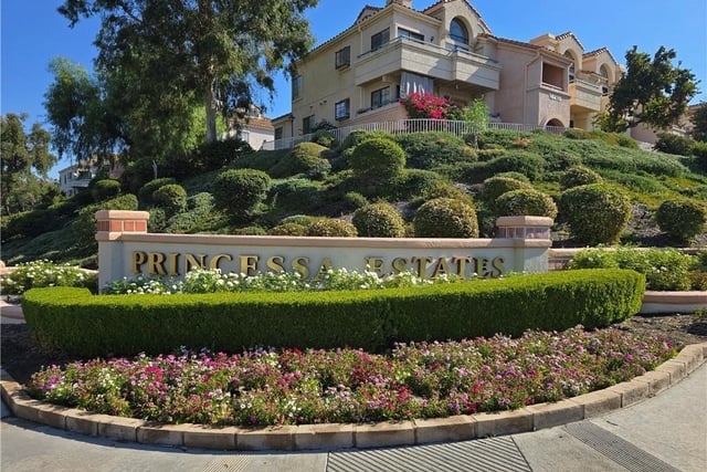 18121 Erik Court 314, Canyon Country, CA 91387 — photo 2 of 30