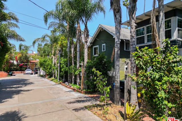 1611 S Bonnie Brae Street, Los Angeles, CA 90006 — photo 9 of 10