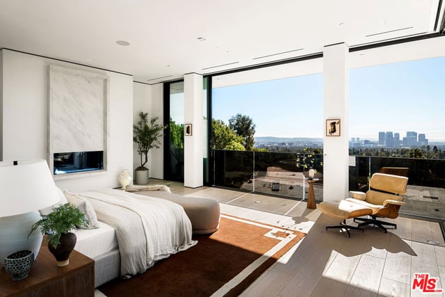1210 Laurel Way, Beverly Hills, CA 90210 — photo 9 of 53
