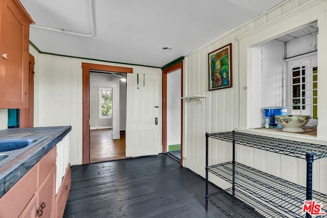 281 E AVENUE 33, Los Angeles, CA 90031 — photo 13 of 44