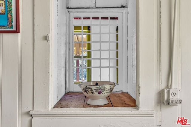 281 E AVENUE 33, Los Angeles, CA 90031 — photo 14 of 44