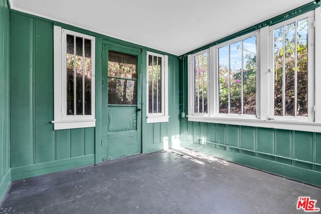 281 E AVENUE 33, Los Angeles, CA 90031 — photo 17 of 44