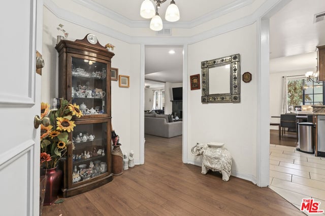 4230 Stansbury Avenue 105, Sherman Oaks, CA 91423 — photo 13 of 21