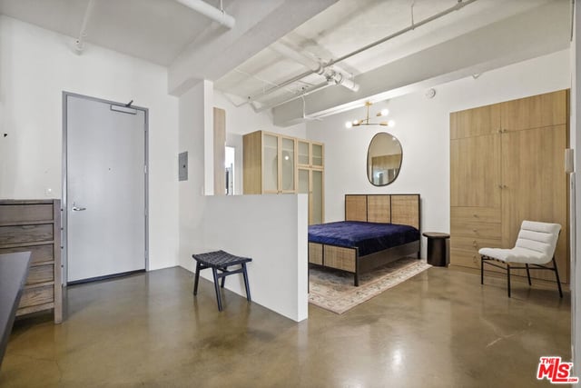 849 S Broadway 403, Los Angeles, CA 90014 — photo 17 of 44