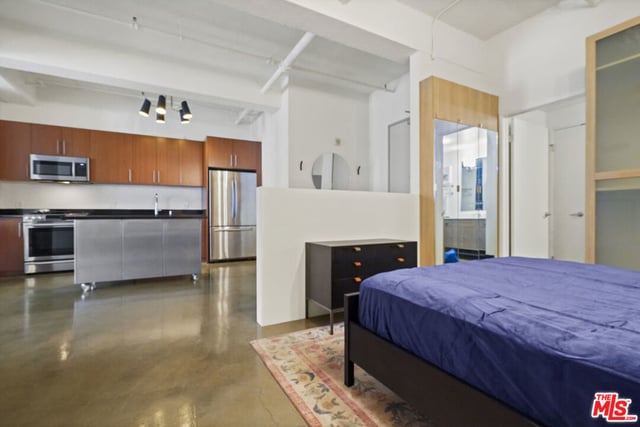 849 S Broadway 403, Los Angeles, CA 90014 — photo 20 of 44