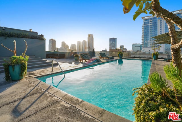 849 S Broadway 403, Los Angeles, CA 90014 — photo 29 of 44