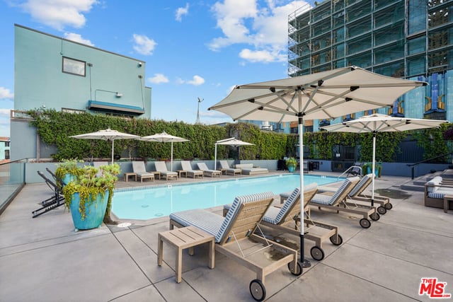 849 S Broadway 403, Los Angeles, CA 90014 — photo 32 of 44