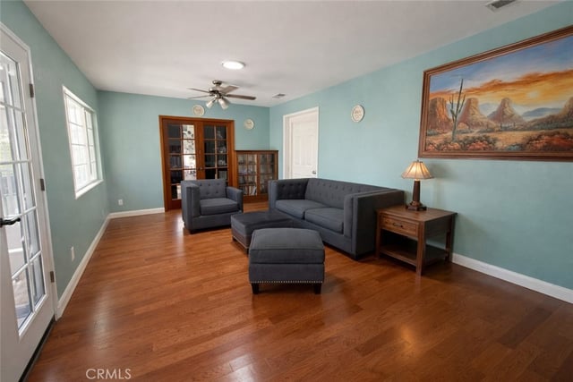 1071 E 46th, Long Beach, CA 90807 — photo 2 of 5