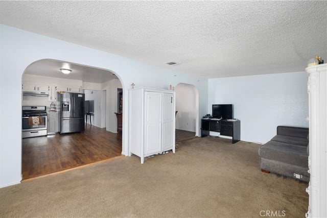 38511 Carolside, Palmdale, CA 93550 — photo 15 of 29