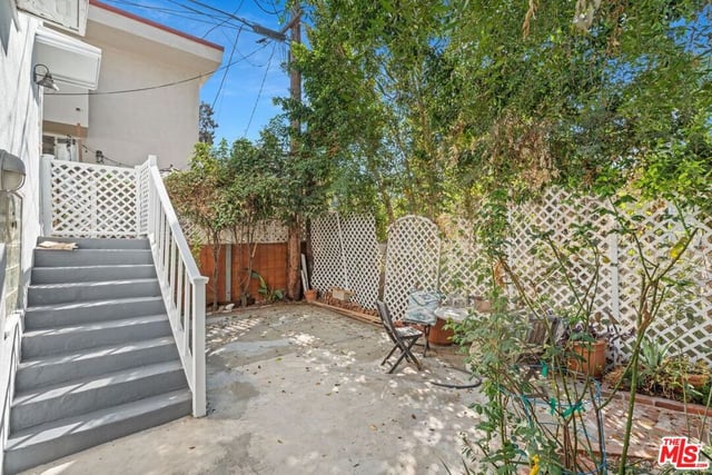 934 N La Jolla Avenue, West Hollywood, CA 90046 — photo 11 of 32