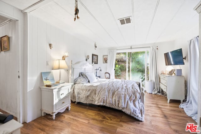 1667 Las Virgenes Canyon Road 5, Calabasas, CA 91302 — photo 19 of 36