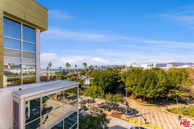 1705 Ocean Avenue 208, Santa Monica, CA 90401 — photo 26 of 26