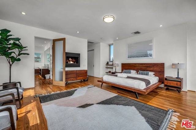 17 N Venice Boulevard, Venice, CA 90291 — photo 25 of 36
