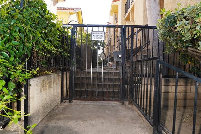 18954 Sherman Way 3, Reseda, CA 91335 — photo 3 of 46