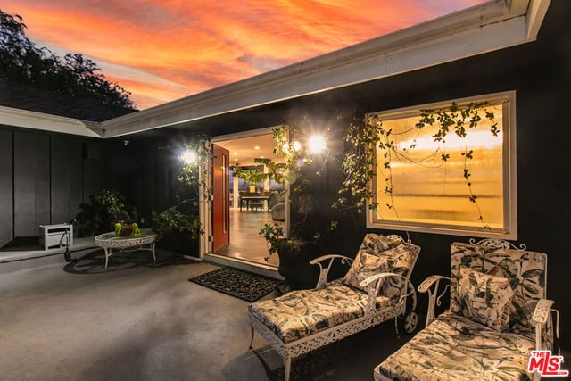 3200 Wrightwood Drive, Studio City, CA 91604 — photo 6 of 40