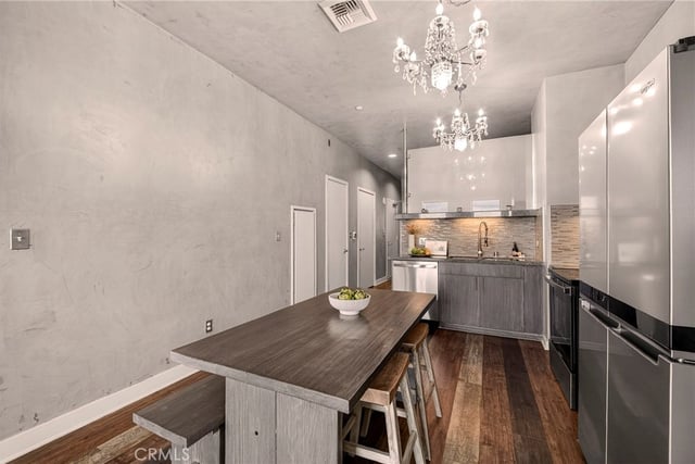 3810 Wilshire Boulevard 909, Los Angeles, CA 90010 — photo 13 of 39