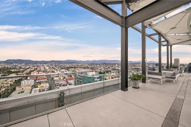 3810 Wilshire Boulevard 909, Los Angeles, CA 90010 — photo 26 of 39