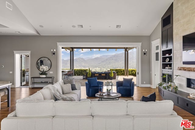 1697 W Potrero Road, Westlake Village, CA 91361 — photo 15 of 67