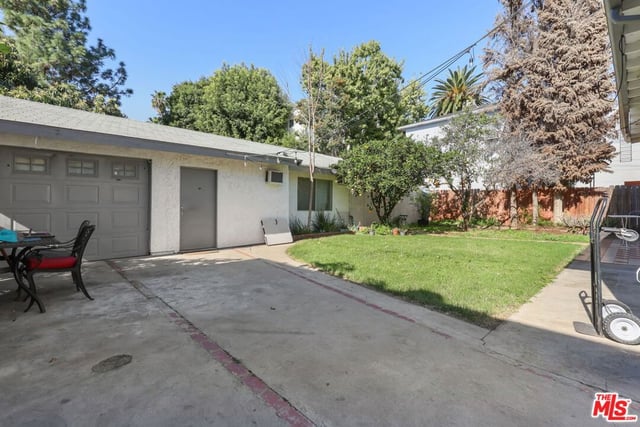 1807 N Van Ness Avenue, Los Angeles, CA 90028 — photo 6 of 42